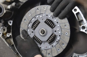 Troca de embreagem na Pampulha - JForte Pneus Multimarcas BH!